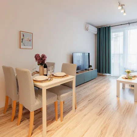 Jegeho With Balcony דירה